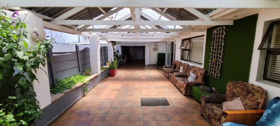 3 Bedroom Property for Sale in Cravenby Western Cape